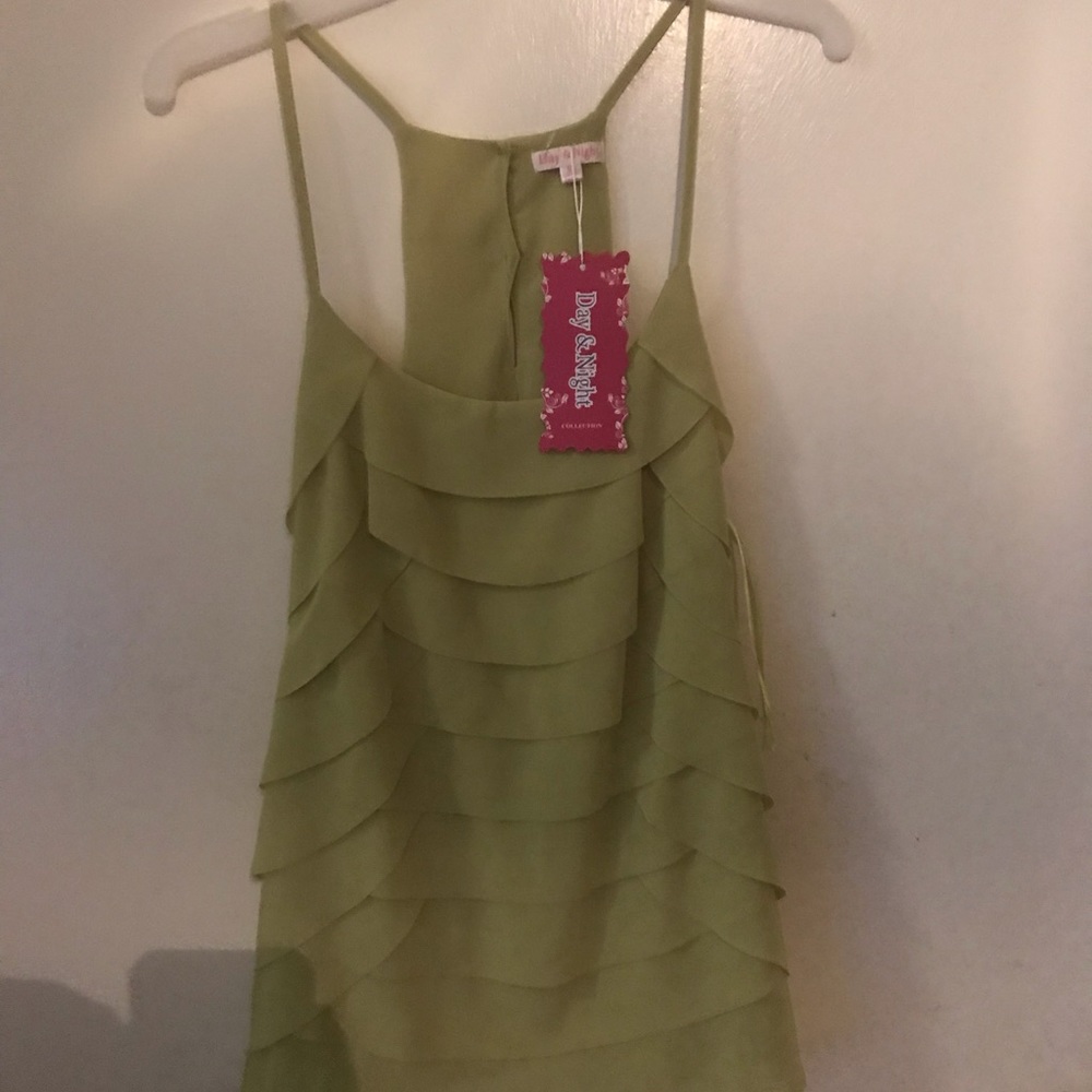 New Green Ruffle Swing Tank - Picture 4 of 4